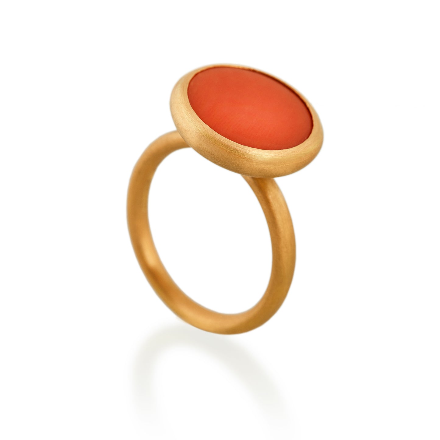 Round Antique Coral Ring, 22ct Gold
