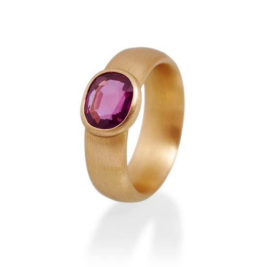 Load image into Gallery viewer, Burmese Ruby Ring, 22ct Gold
