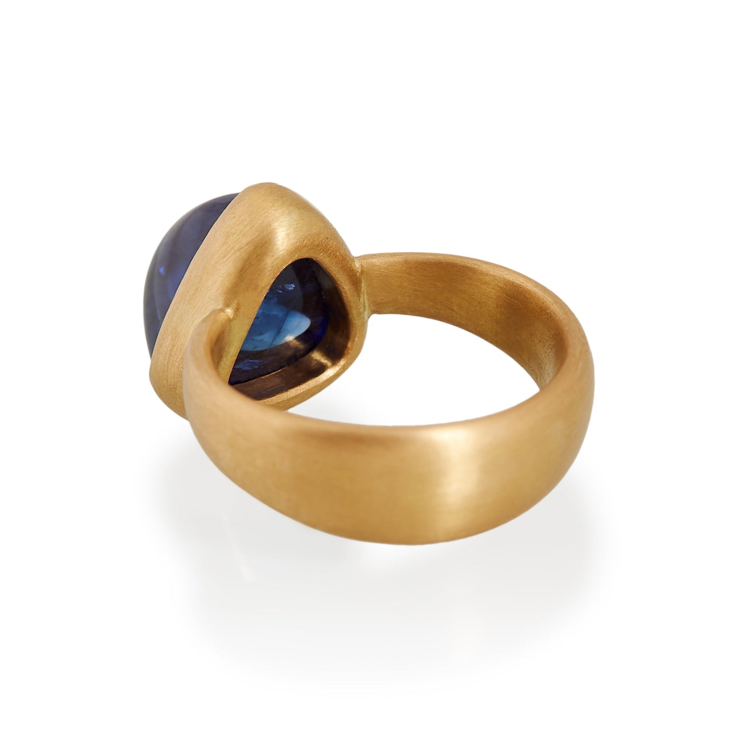 Sugarloaf Cut Sapphire Ring, 22ct Gold