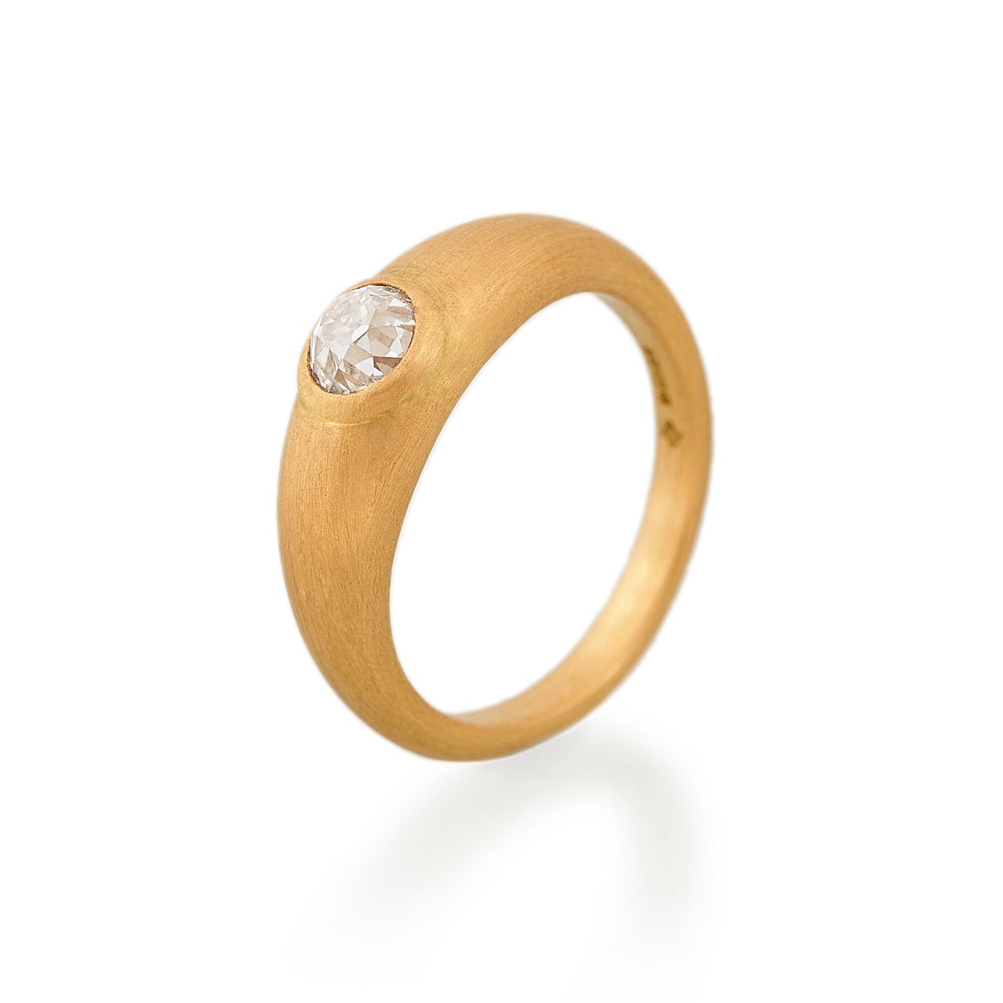Load image into Gallery viewer, Cushion Cut Diamond Tapered Ring, 22ct Gold
