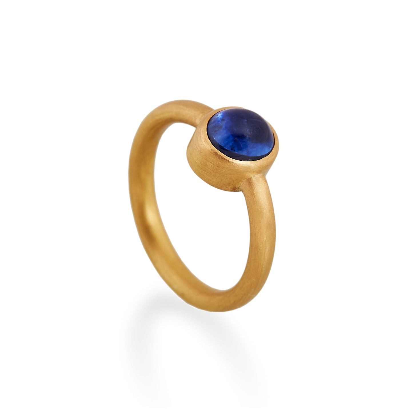 Load image into Gallery viewer, Cabochon Sapphire Ring, 22ct Gold
