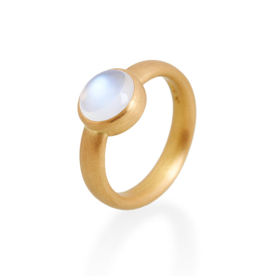 Load image into Gallery viewer, Fine Blue Moonstone Ring, 22ct Gold
