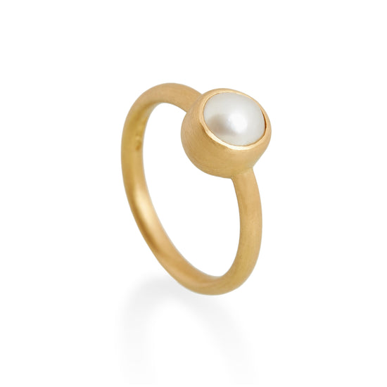 Natural White Pearl Ring, 22ct Gold